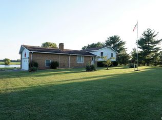 1963 Burroughs Rd, Iuka, IL 62849