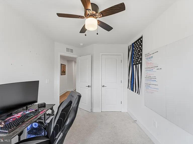 4256 Frost St — Photo 24
