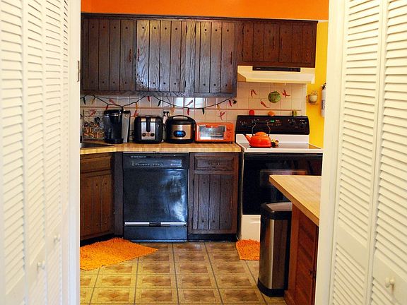 hall to kitchen...laundry on right...closet/pantry to left