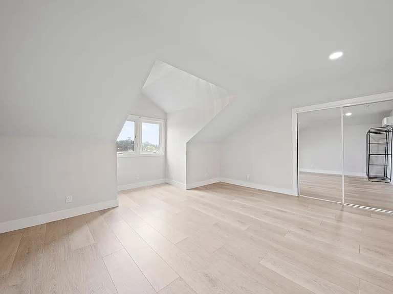 29 1st St #7 — Photo 12
