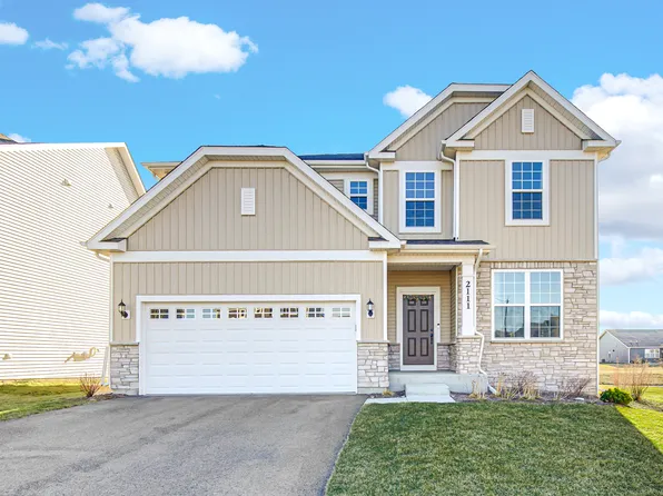 2111 Schmitt Cir, Algonquin, IL 60102