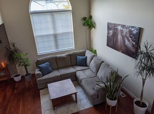 265 Capitol Dr UNIT B, Sugar Grove, IL 60554