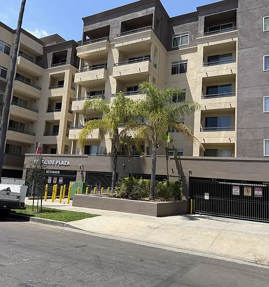 991 Arapahoe St #402A — Photo 3