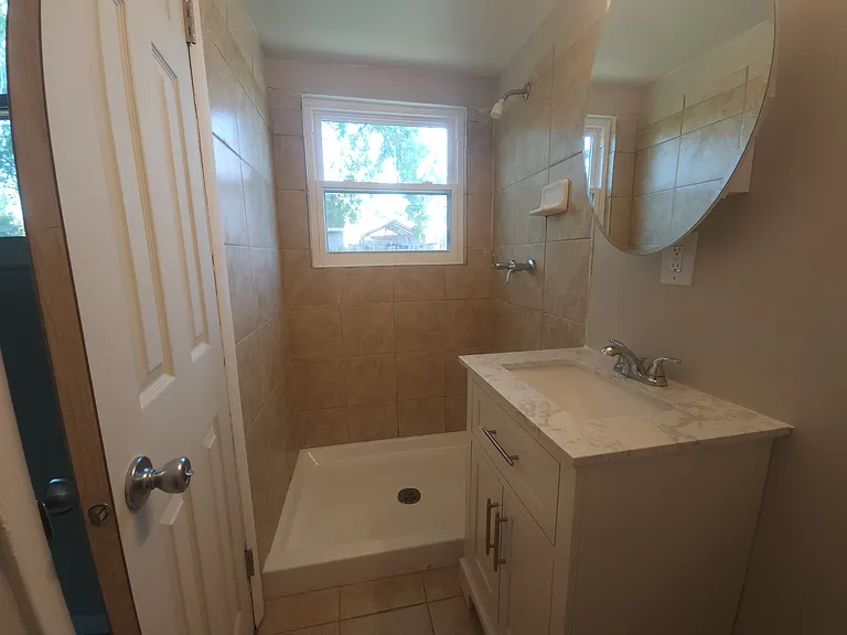 846 Drawbridge Dr — Photo 16