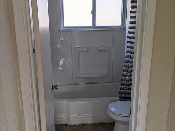 4th image of 3031 Northgate Dr