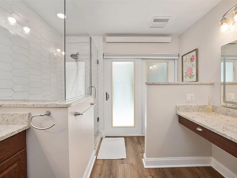 8140 NW 48th Ln — Photo 30