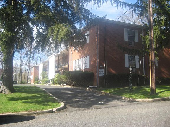 Serene suburban setting - with picnic area