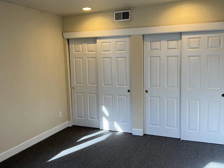 1647 N Clarkson St #3 — Photo 8