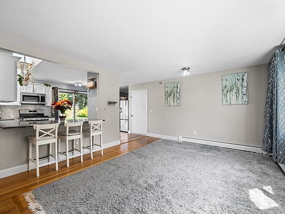5th image of 24 Kennedy St