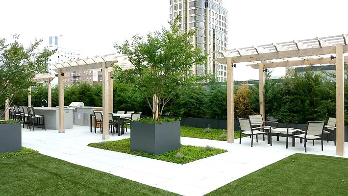 Rented by Level Group | media 21