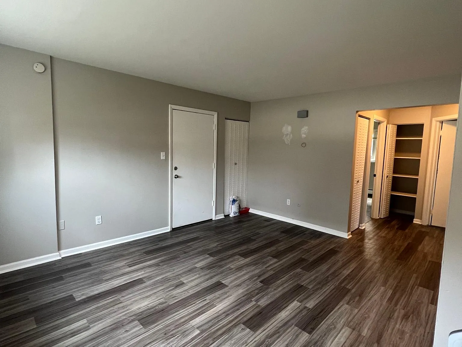2 bed, 900 sqft, $1,400 — Photo 4