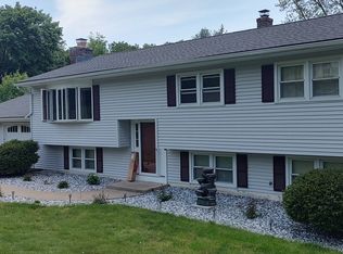 88 Glenmeadow Dr, Northford, CT 06472