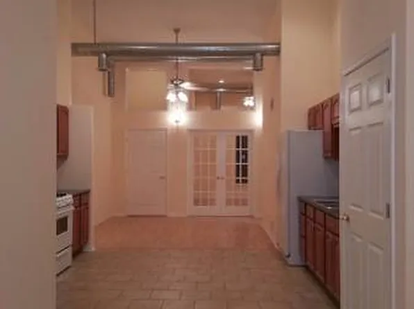 112 Main St Unit 3, West Chicago, IL 60185