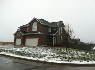 720 E Placer Mill Rd, Nixa, MO 65714