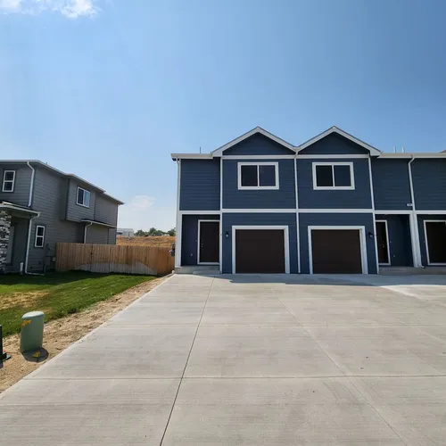 654 Badger Ln Photo 1