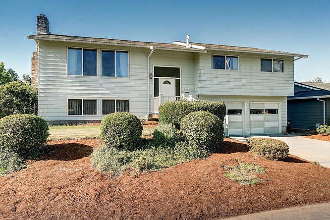 1st image of 5380 SE Hacienda St