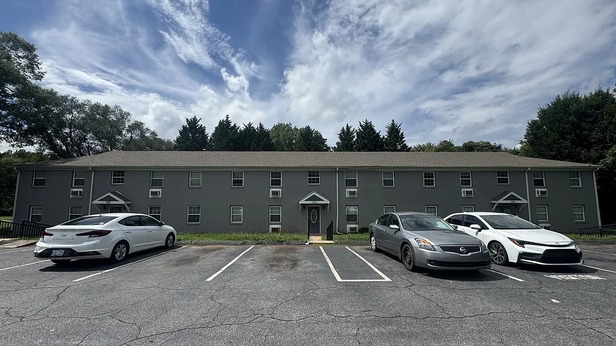 Building Photo - 1410 Brewer Rd #1414-A