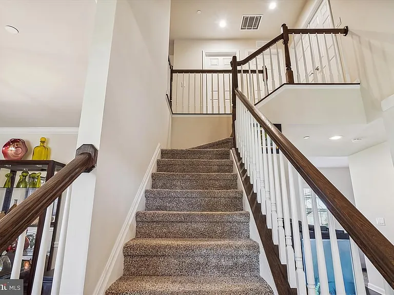 29780 Captain Adamouski St — Photo 5