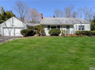 61 Old Northport Rd, Huntington, NY 11743