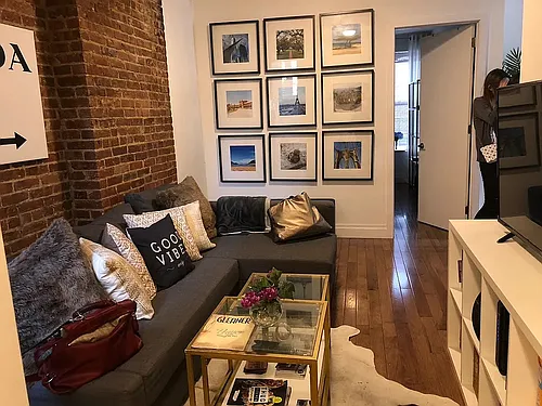 205 Grand St Photo 1