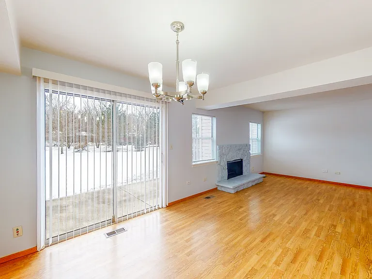 468 Minnesota Cir — Photo 10