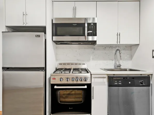 98 Christopher Street image 1 of 5