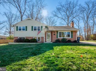 15005 Ponderlay Dr, Centreville, VA 20120