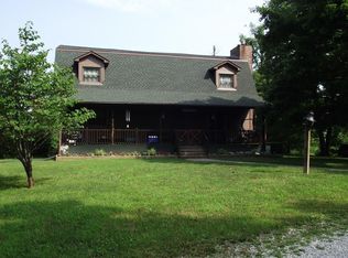 8811 Winchester Rd, Clay City, KY 40312