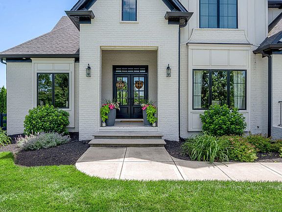 3rd image of 127 Meadow Ridge Dr