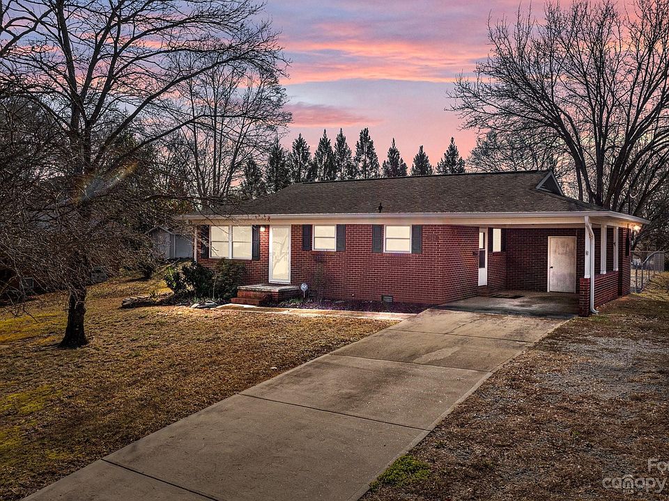 1st image of 242 Jenkins Ave