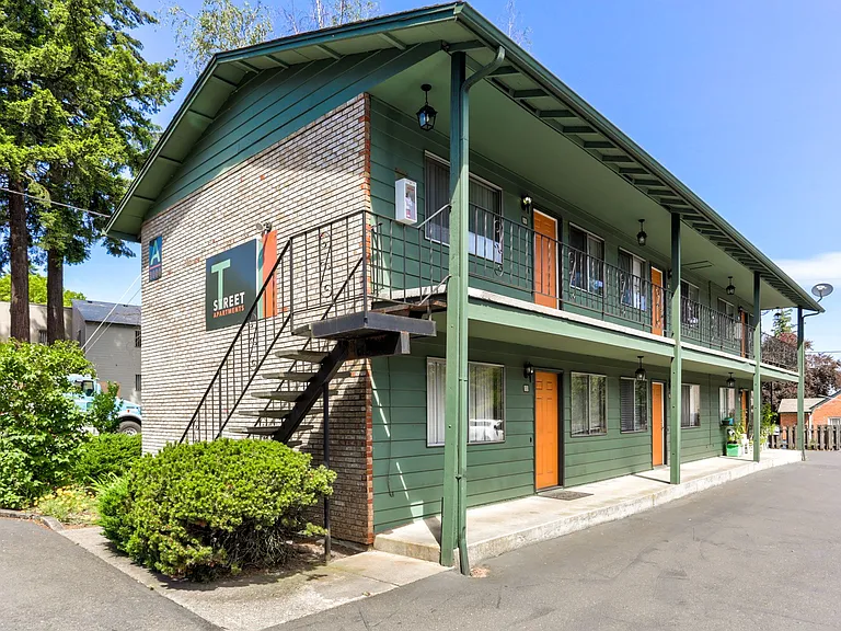 T Street Apartments — Photo 1