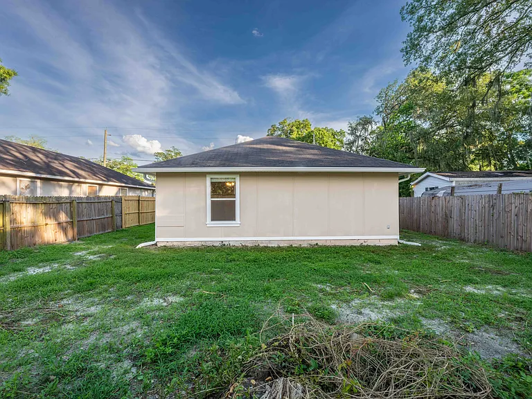 8205 Berry Ave — Photo 30