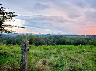 9999 Blowhole Rd, Marshall, NC 28753