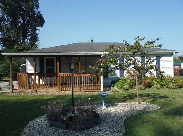 658 Country Club Dr, Lebanon, KY 40033