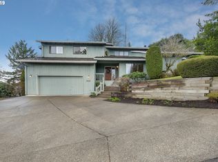 2822 SW Orchard Hill Pl, Lake Oswego, OR 97035