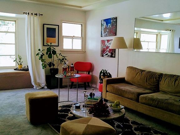 2nd image of 8200 De Longpre Ave