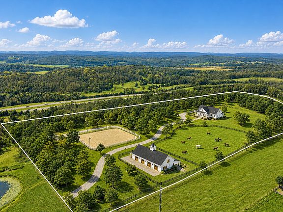 3rd image of 8267 Hawkins Rd