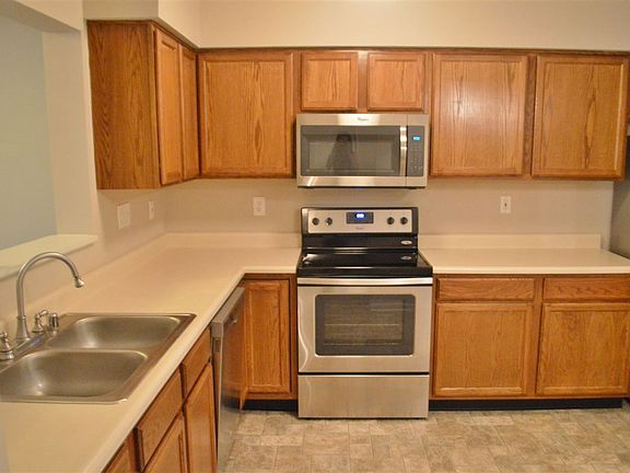 4th image of 5340 Millstone Ct Unit 8B