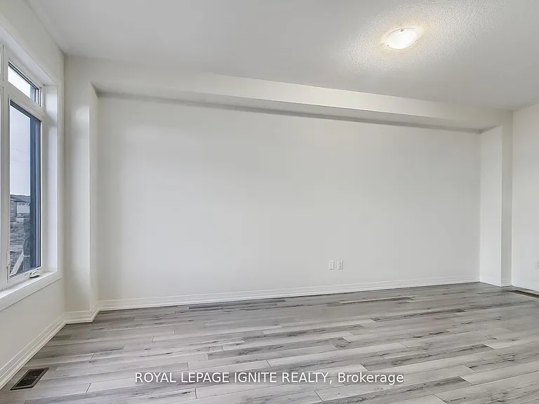 1079 Cameo St — Photo 6