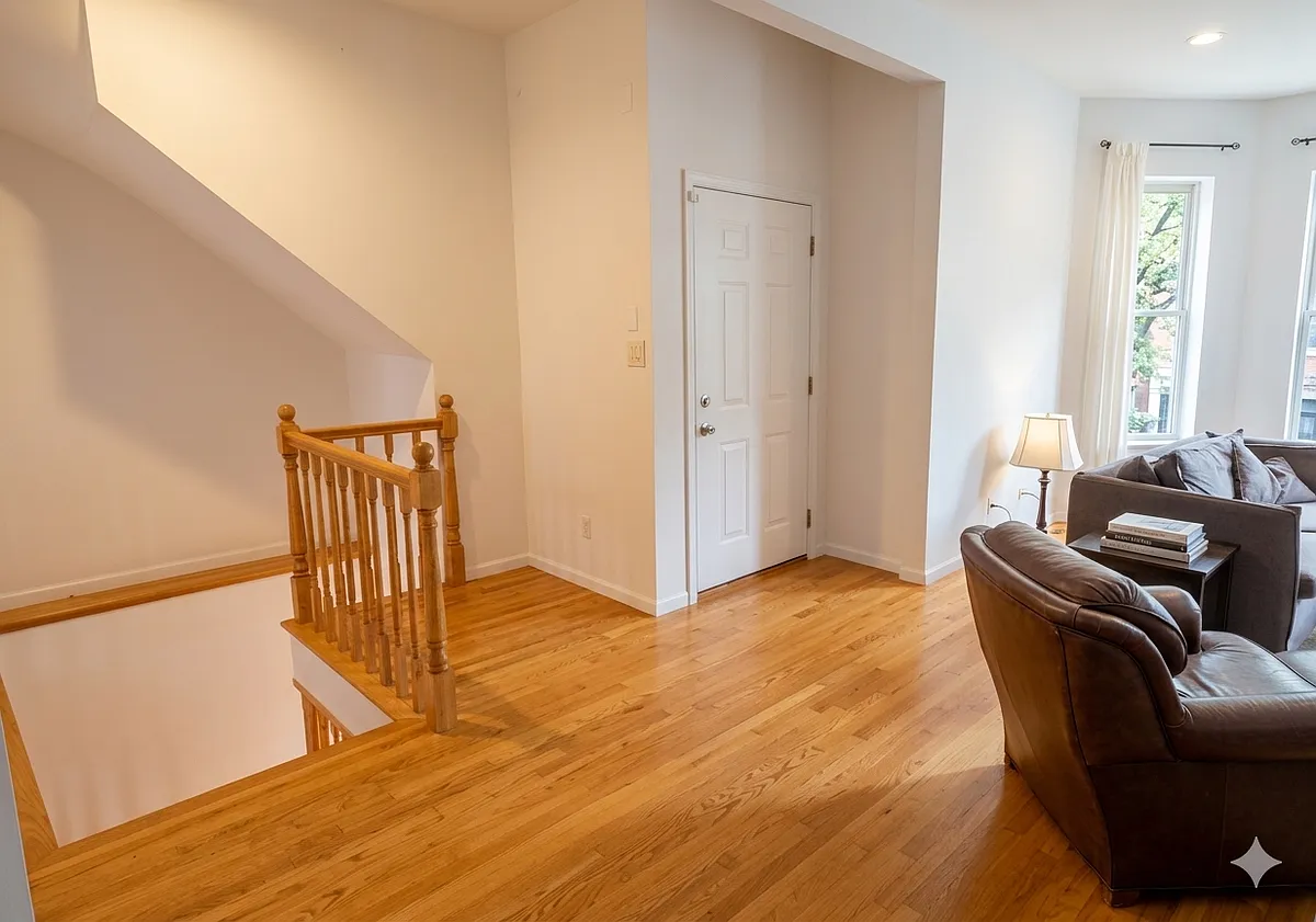 Building Photo - 1329 N Artesian Ave #1