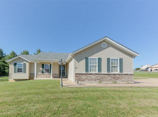 332 Excalibur Blvd, Troy, MO 63379