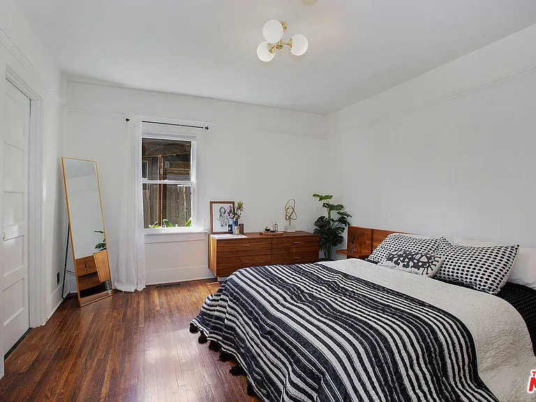 1421 N Alvarado St — Photo 11