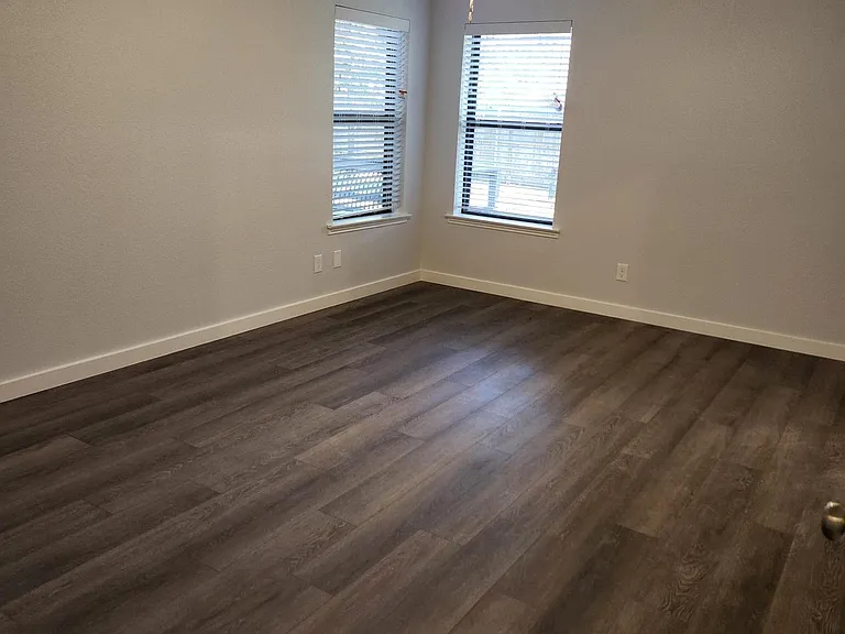 408 Miranda Ter — Photo 31