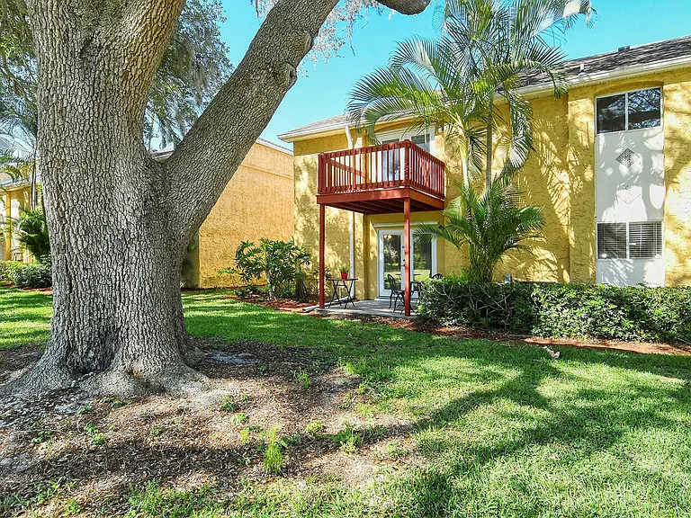 1877 Toucan Way #400 — Photo 8