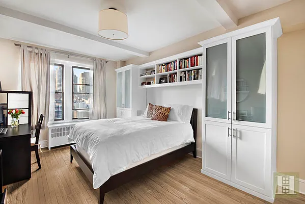 Sold by Halstead Real Estate | media 9