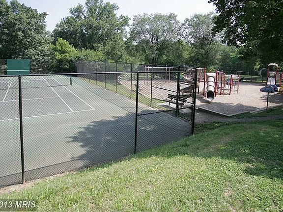 5th image of 3510 Bradley Ln