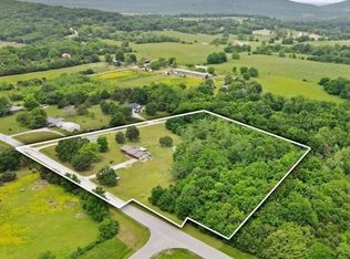 11322 SW Campbell Rd, Fayetteville, AR 72701