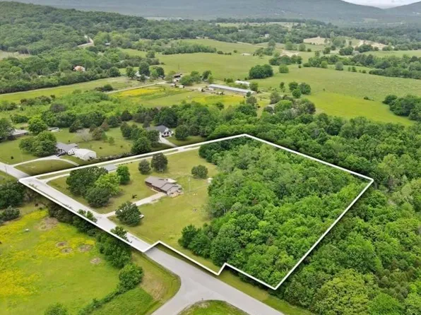 11322 SW Campbell Rd, Fayetteville, AR 72701