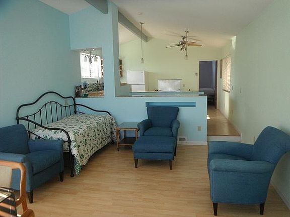 4th image of 671 Lily St