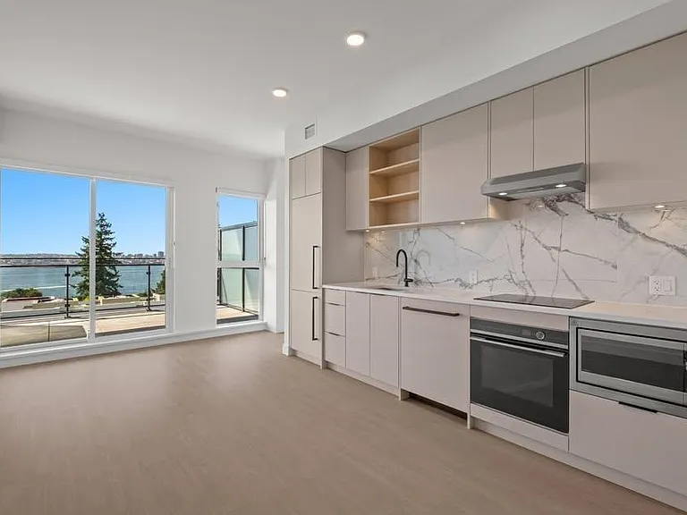 422 E 3rd St #655 — Photo 3